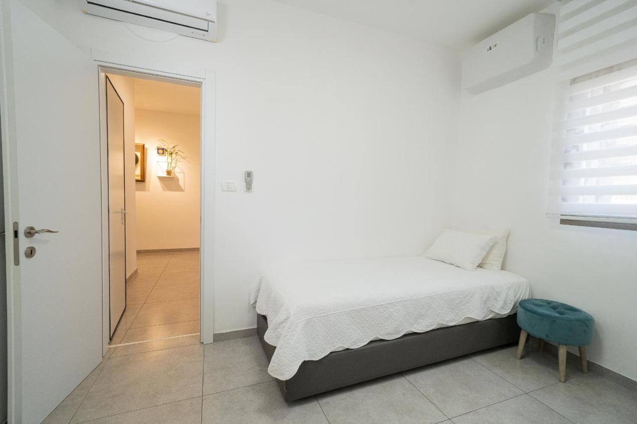 Maorissimo Boutique Apartment 아코 외부 사진