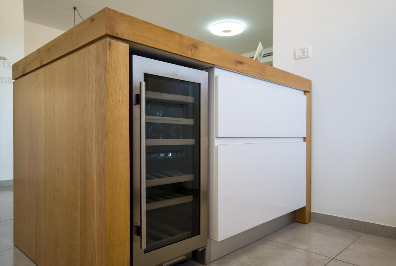 Maorissimo Boutique Apartment 아코 외부 사진